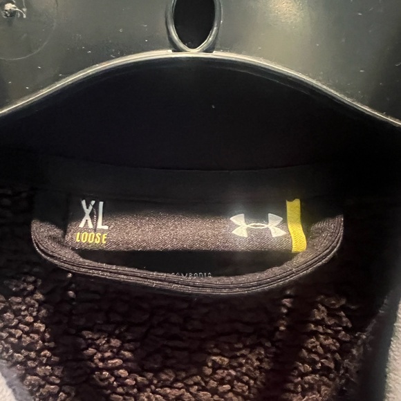 Under Armour Men's Black Jacket - Picture 2 of 3